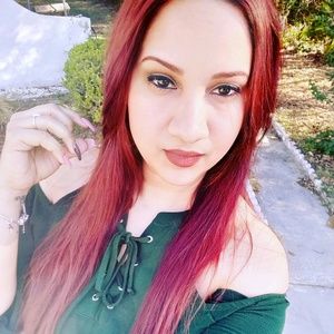 Meet your Posher, Charline